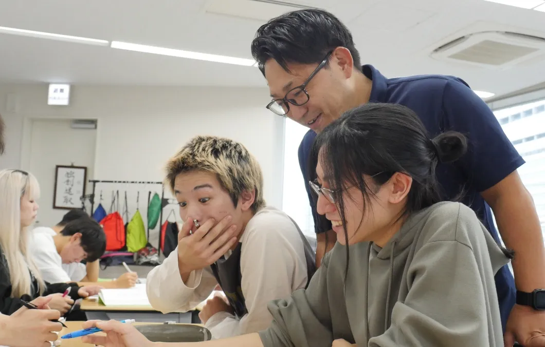 先生たちは分かりやすくて、楽しい授業づくりのための研究を重ねています